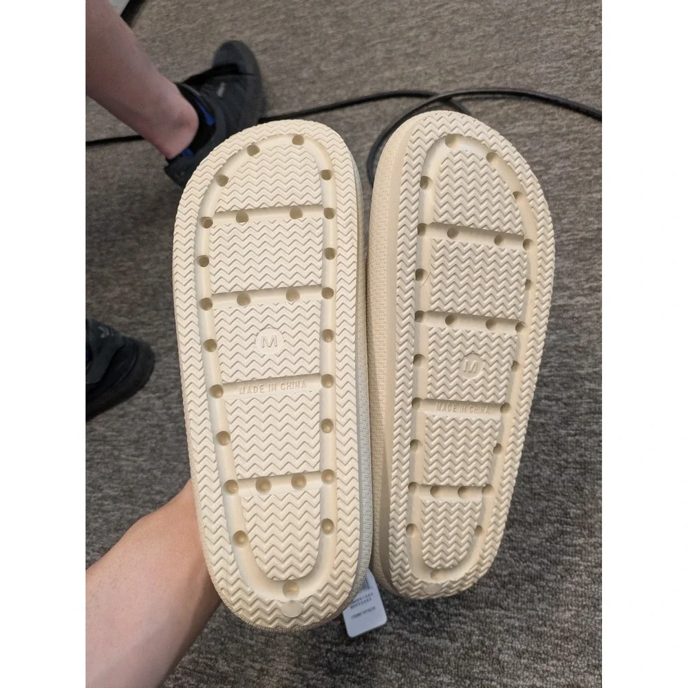 NEW 32 Degrees Cool Cushion Slides‎ Women's 7.5-8.5 Tan